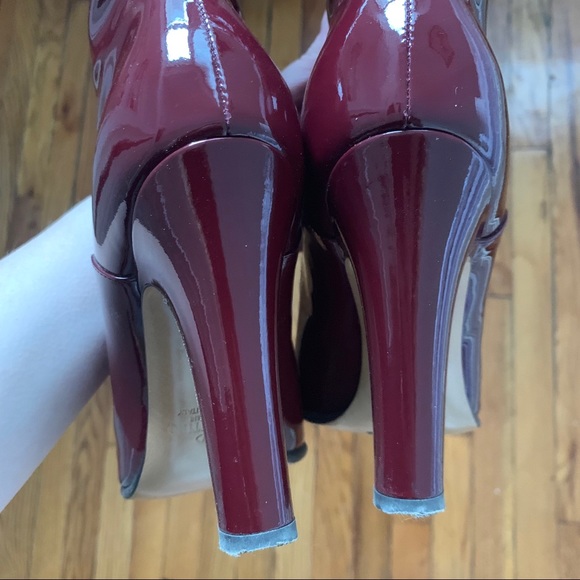 $2000 Valentino patent leather rebelle boots 37 - Picture 8 of 8
